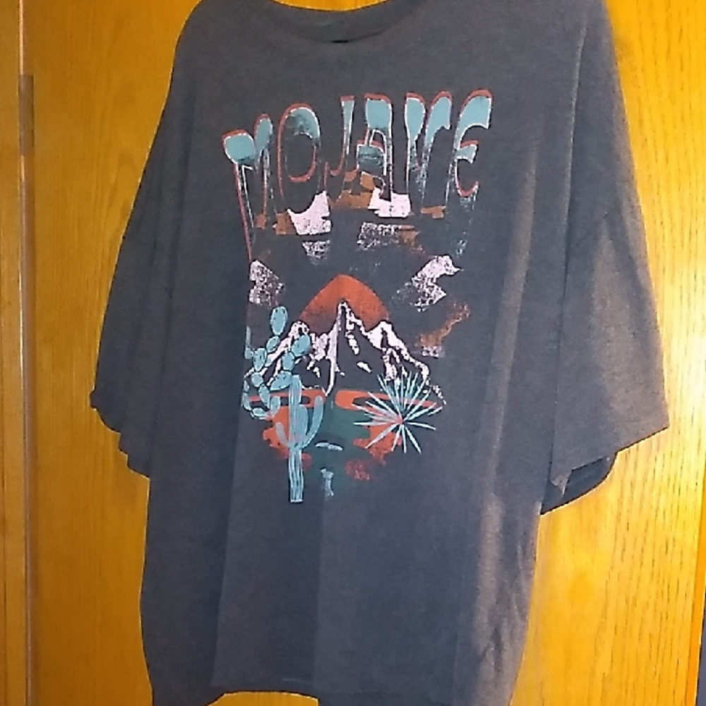 wild fable Dark Gray Mojave Graphic Short Sleeve Tee